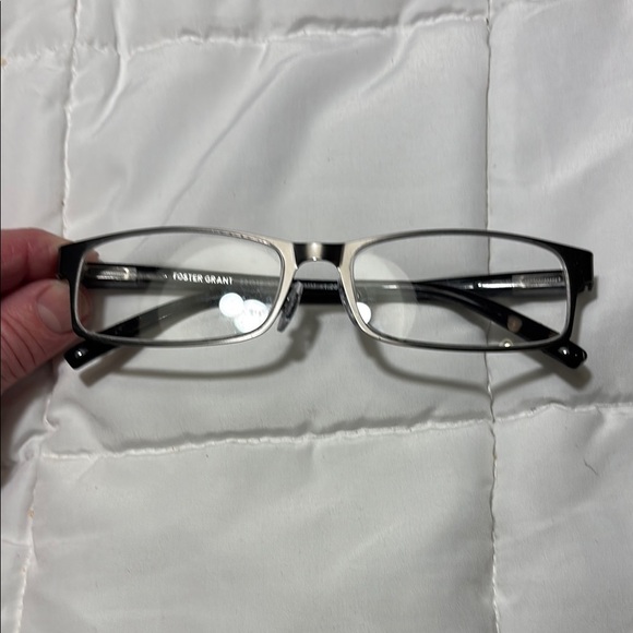 Foster Grant e.Readers Gunmetal Reading +1.25 Glasses - Picture 7 of 9